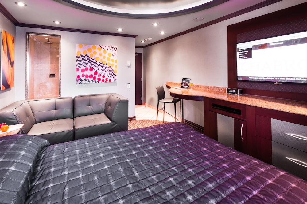 Le Chabrol Hotel & Suites Montreal Exterior photo