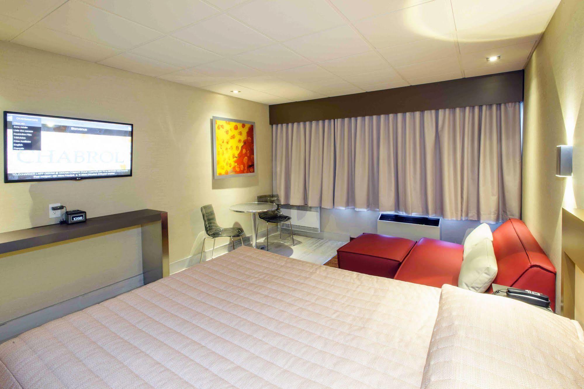 Le Chabrol Hotel & Suites Montreal Exterior photo